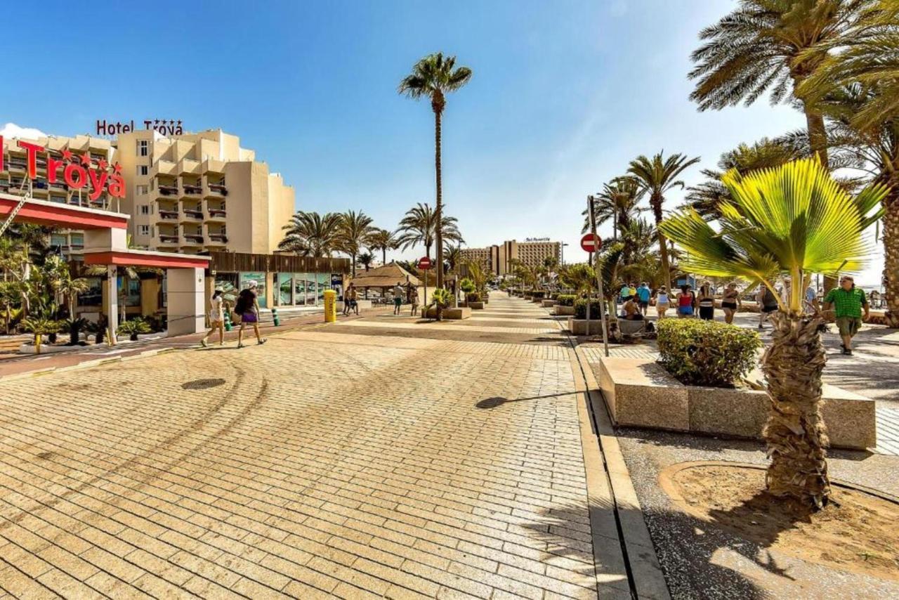 Two Bedroom Apartment With Wifi, Close To The Beach, In Playa De Las Americas Kültér fotó