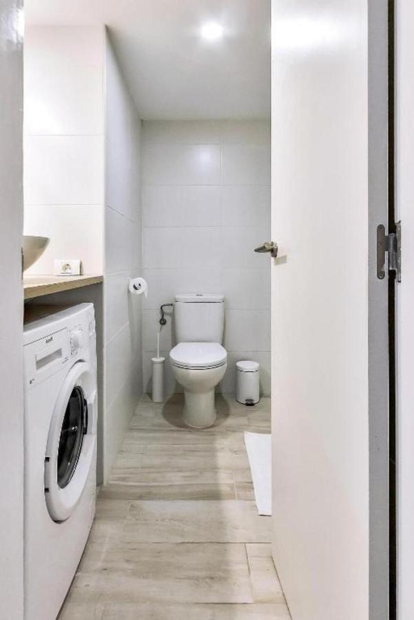 Two Bedroom Apartment With Wifi, Close To The Beach, In Playa De Las Americas Kültér fotó
